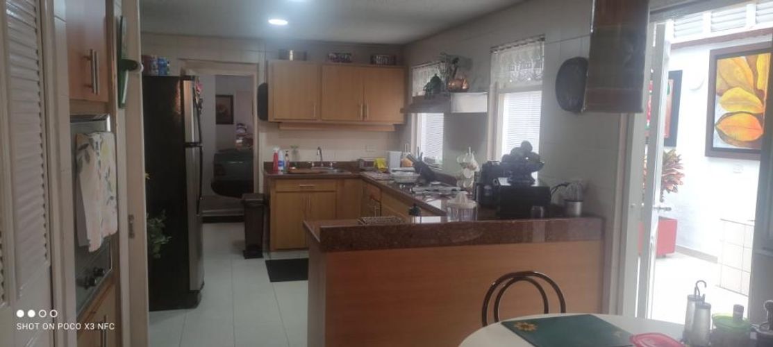 Casa de 4 alcobas en venta en Sotileza, Bogotá, 337 m² · foto 12 de 19