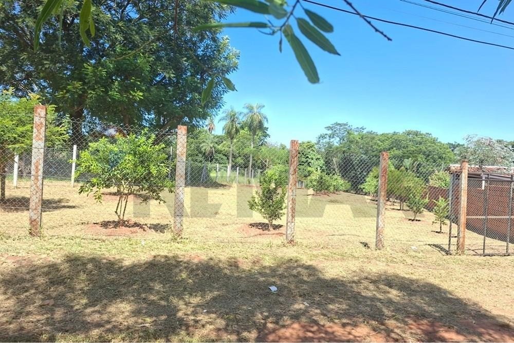 EN VENTA GRAN TERRENO EN LA CIUDAD DE CAACUPE — foto 3
