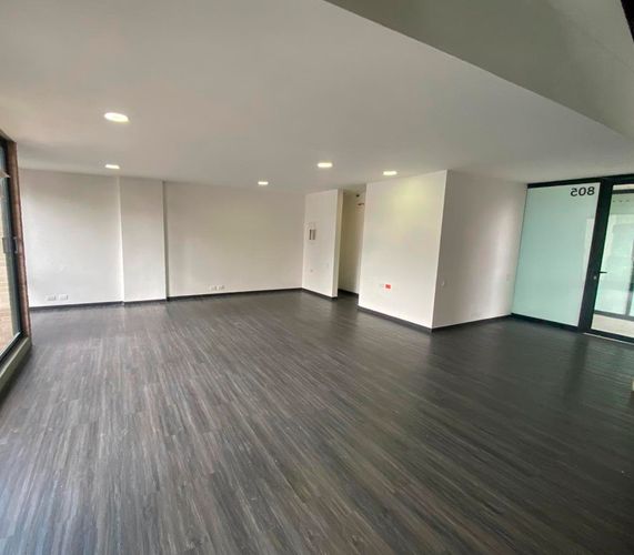 Oficina en arriendo en El Poblado, Medellín, 145 m² · foto 11 de 14