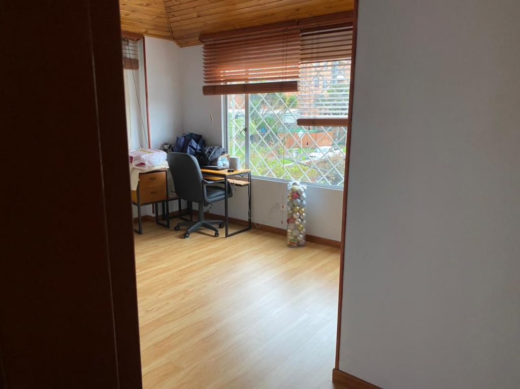 Casa en venta en Alhambra, Bogotá · foto 11 de 19