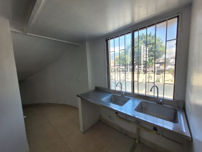 Local en arriendo en Bolivariana, Medellín, 58 m² · foto 8 de 11