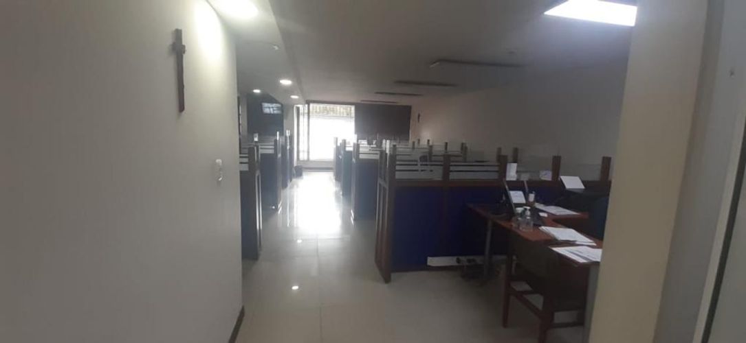 Casa de 5 alcobas en venta en Campin, Bogotá, 295 m² · foto 8 de 24