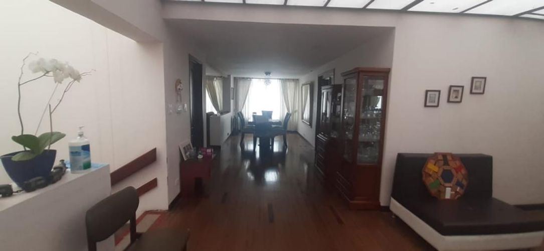 Casa de 5 alcobas en venta en Campin, Bogotá, 295 m² · foto 13 de 24