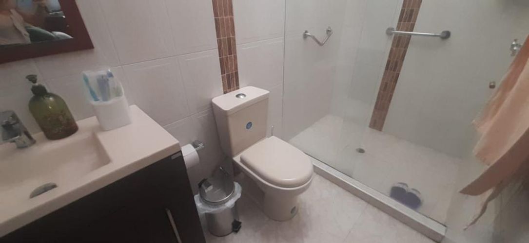 Casa de 5 alcobas en venta en Campin, Bogotá, 295 m² · foto 19 de 24