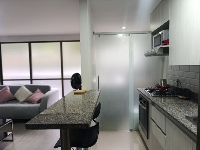 Apartamento de 1 alcoba en venta en El Poblado, Medellín, 65 m² · foto 14 de 20