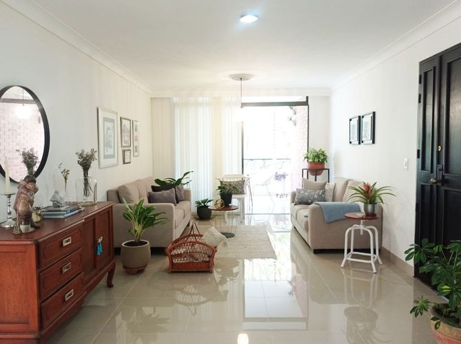 Apartamento de 3 alcobas en venta en El Poblado, Medellín, 140 m² · foto 1 de 19