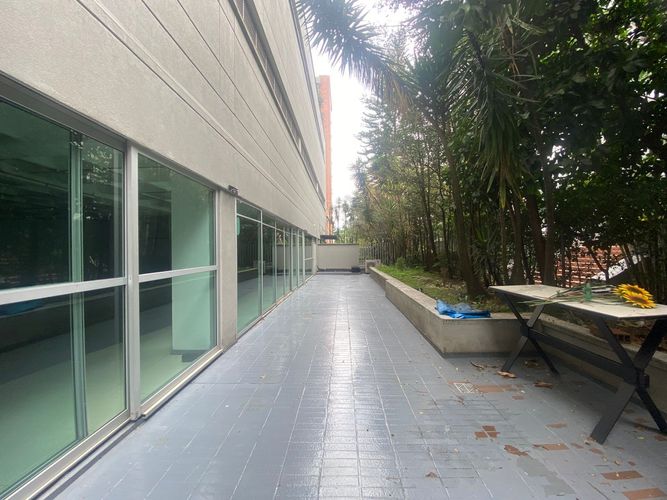 Local en arriendo en La Aguacatala, Medellín, 500 m² · foto 3 de 6