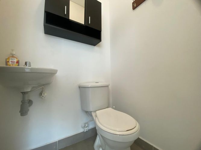 Oficina en arriendo en El Poblado, Medellín, 103 m² · foto 8 de 8