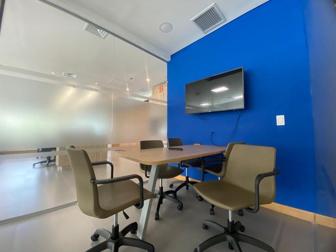 Oficina en arriendo en El Poblado, Medellín, 103 m² · foto 3 de 8