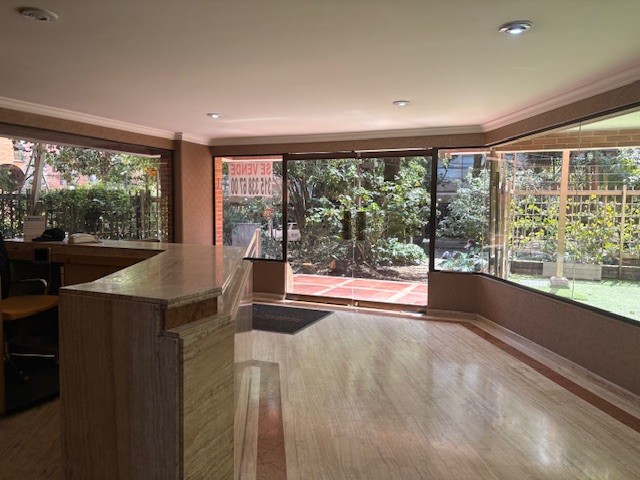 Apartamento en venta en Chico Norte, Bogotá · foto 2 de 24