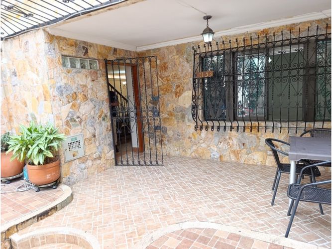 Apartamento de 4 alcobas en venta en Florida Nueva, Medellín, 292 m² · foto 18 de 18