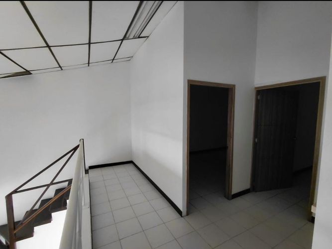 Local en arriendo en La Esmeralda, Itagüí, 114 m² · foto 4 de 6