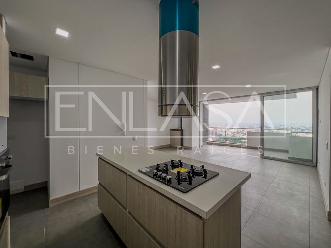 Apartamento de 3 alcobas en venta en Cristales, Cali, 122 m² · foto 2 de 24