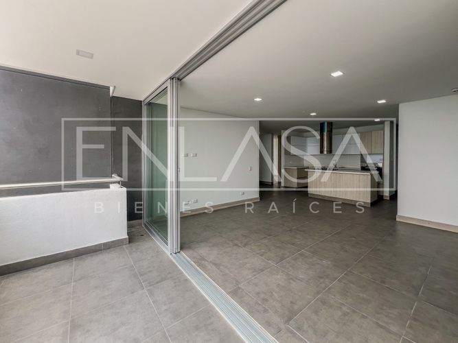 Apartamento de 3 alcobas en venta en Cristales, Cali, 122 m² · foto 8 de 24