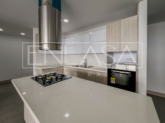 Apartamento de 3 alcobas en venta en Cristales, Cali, 122 m² · foto 12 de 24