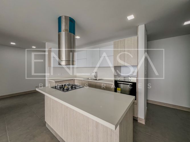 Apartamento de 3 alcobas en venta en Cristales, Cali, 122 m² · foto 15 de 24