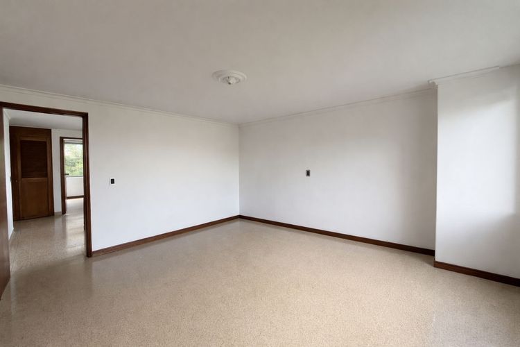 Apartamento de 3 alcobas en arriendo en La Florida, Medellín, 136 m² · foto 11 de 19