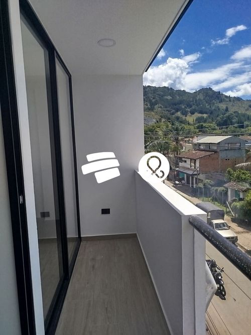 Apartamento de 2 alcobas en venta en La Ceja, 69 m² · foto 2 de 14