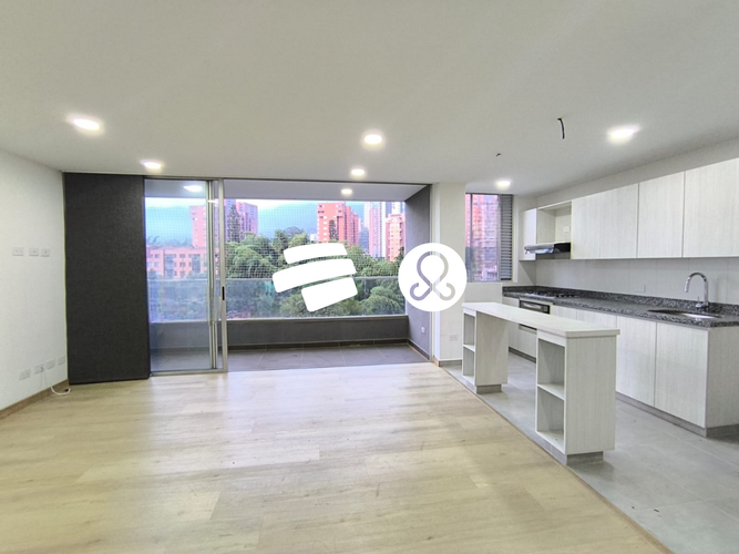 Apartamento de 3 alcobas en venta en Suramérica, Itagüí, 87 m² · foto 2 de 24