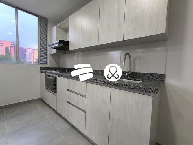 Apartamento de 3 alcobas en venta en Suramérica, Itagüí, 87 m² · foto 5 de 24
