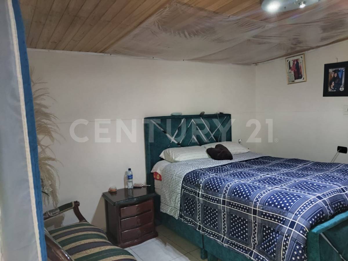 Casa en venta en Gualoche, Bogotá · foto 6 de 18