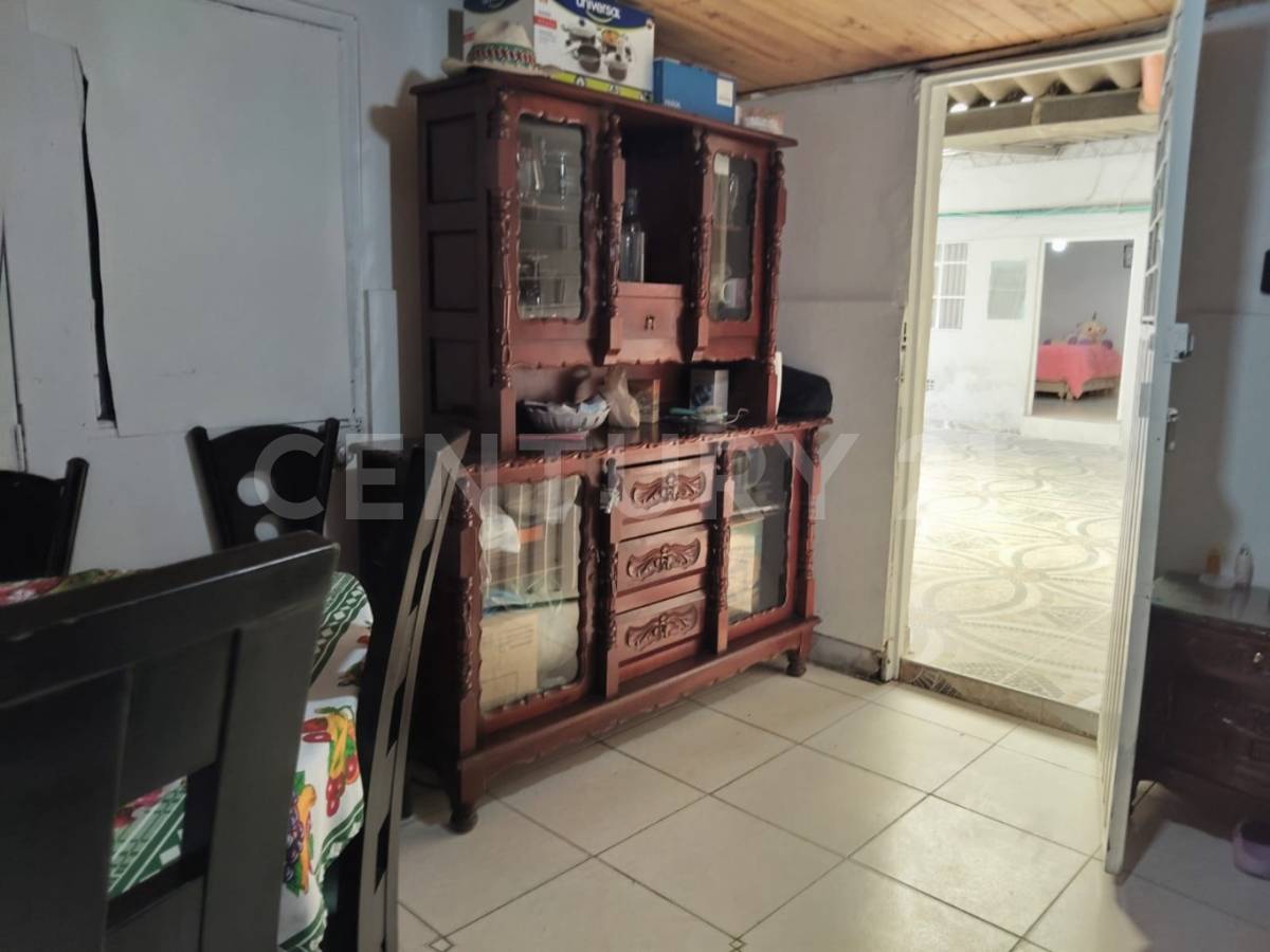 Casa en venta en Gualoche, Bogotá · foto 8 de 18