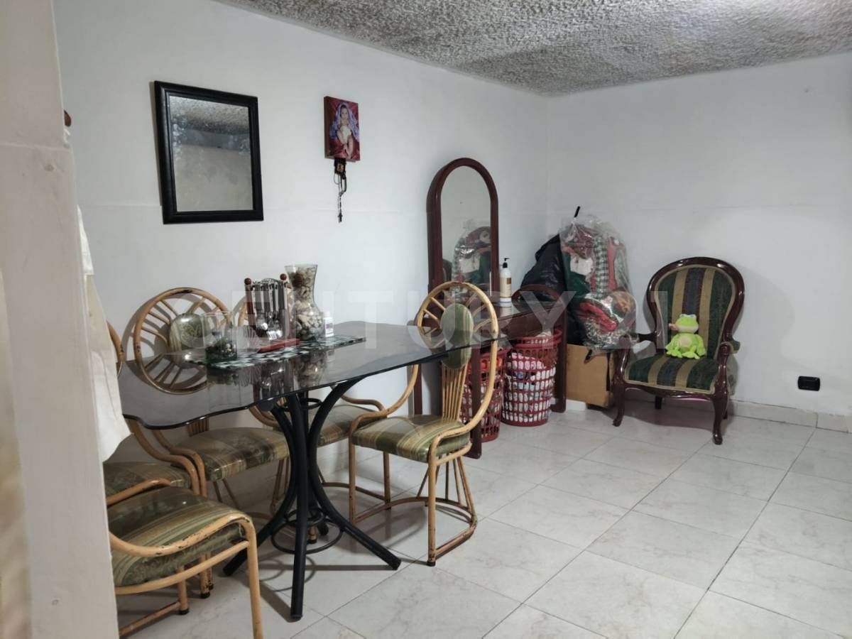 Casa en venta en Gualoche, Bogotá · foto 12 de 18