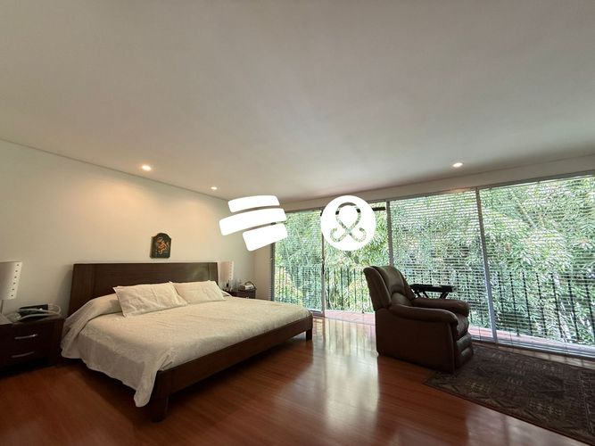 Casa de 4 alcobas en venta en El Poblado, Envigado, 303 m² · foto 8 de 24