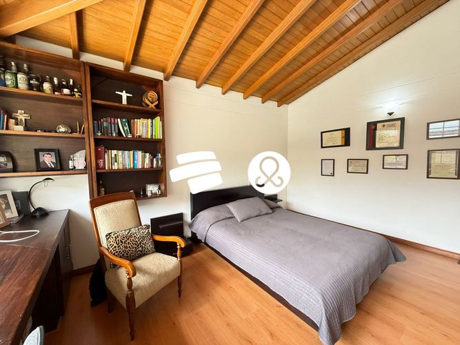 Casa de 4 alcobas en venta en El Poblado, Envigado, 303 m² · foto 13 de 24
