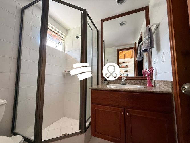 Casa de 4 alcobas en venta en El Poblado, Envigado, 303 m² · foto 14 de 24