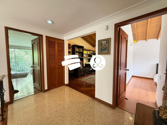 Casa de 4 alcobas en venta en El Poblado, Envigado, 303 m² · foto 20 de 24