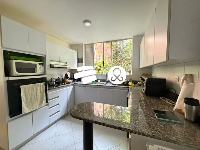 Casa de 4 alcobas en venta en El Poblado, Envigado, 303 m² · foto 23 de 24