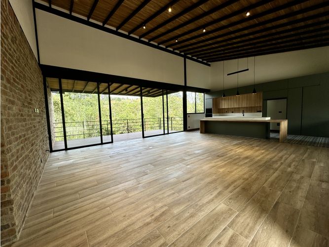 Casa de 3 alcobas en venta en Pantanillo, El Retiro, 330 m² · foto 2 de 12