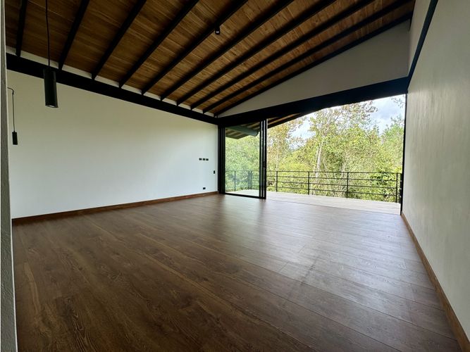 Casa de 3 alcobas en venta en Pantanillo, El Retiro, 330 m² · foto 4 de 12