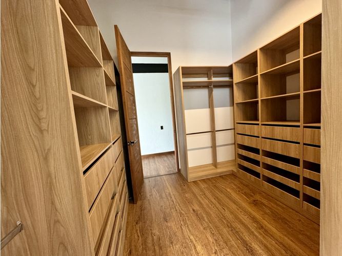 Casa de 3 alcobas en venta en Pantanillo, El Retiro, 330 m² · foto 7 de 12