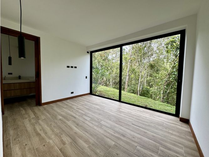 Casa de 3 alcobas en venta en Pantanillo, El Retiro, 330 m² · foto 10 de 12