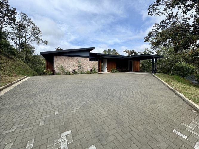 Casa de 3 alcobas en venta en Pantanillo, El Retiro, 330 m² · foto 12 de 12