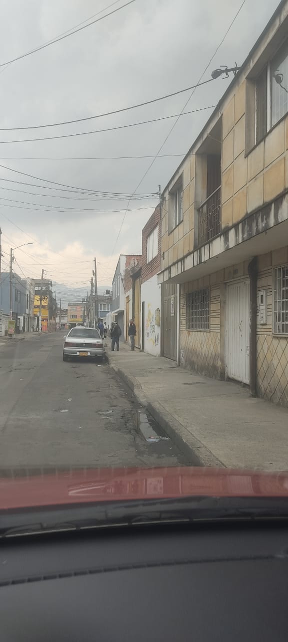 Casa en venta en Engativá, Bogotá · foto 2 de 6