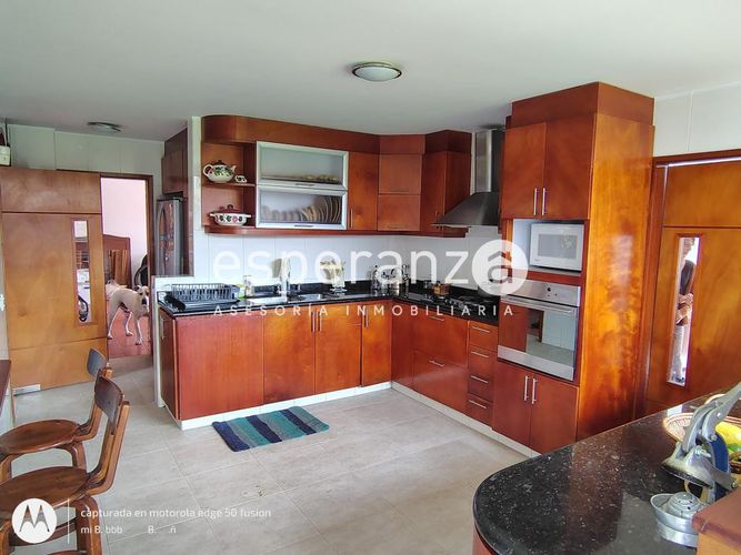 Casa de 5 alcobas en venta en Guaymaral, Bogotá, 385 m² · foto 8 de 24