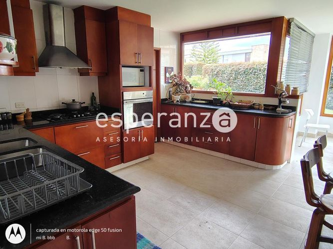Casa de 5 alcobas en venta en Guaymaral, Bogotá, 385 m² · foto 9 de 24