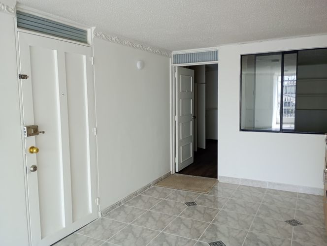 Apartaestudio en venta en Chapinero Alto, Bogotá, 44 m² · foto 3 de 10