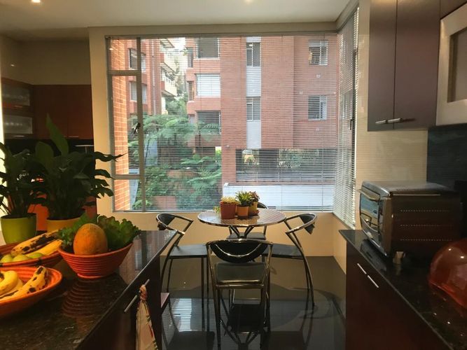 Apartamento en venta en Los Rosales, Bogotá · foto 10 de 17