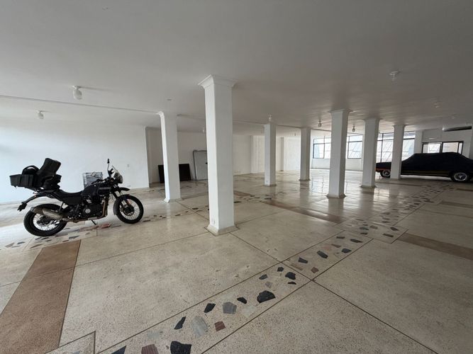 Local en arriendo en Prados Del Norte, Cali, 250 m² · foto 7 de 12