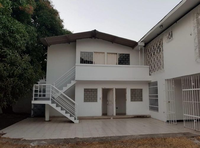 Casa de 15 alcobas en venta en Manga, Cartagena, 425 m² · foto 6 de 9