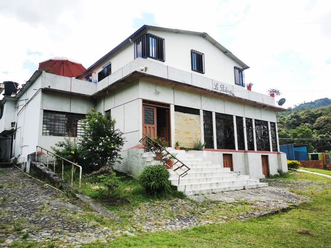 Finca en venta en Boqueron, Ibagué, 379 m² · foto 6 de 24