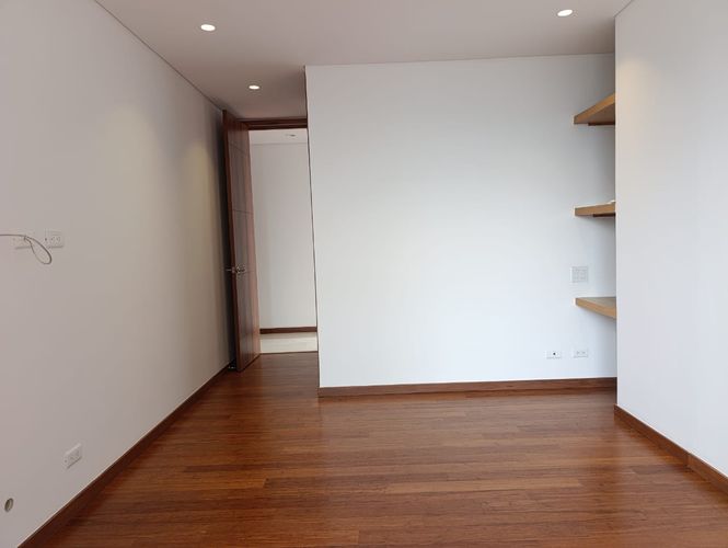 Apartamento de 4 alcobas en venta en El Poblado, Medellín, 200 m² · foto 14 de 19