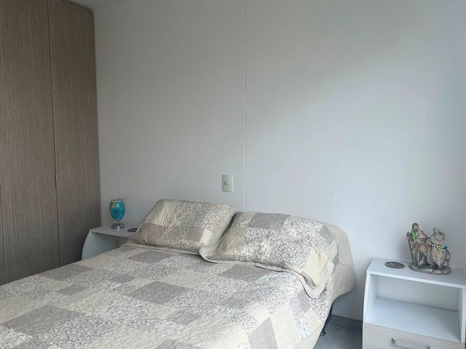 Apartamento de 3 alcobas en arriendo en Loma Del Esmeraldal, Envigado, 125 m² · foto 9 de 18