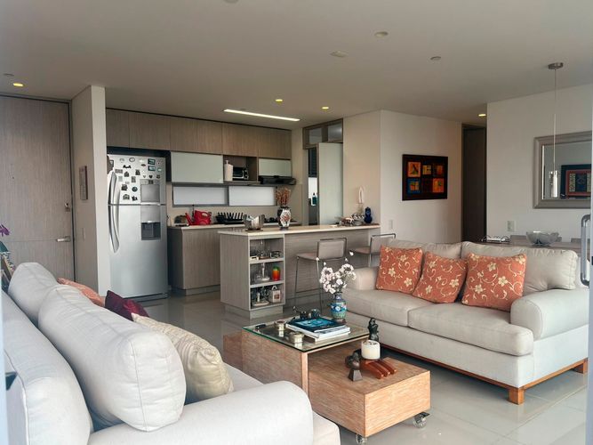 Apartamento de 3 alcobas en arriendo en Loma Del Esmeraldal, Envigado, 125 m² · foto 4 de 18