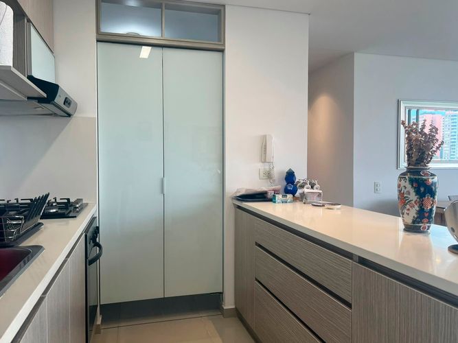 Apartamento de 3 alcobas en arriendo en Loma Del Esmeraldal, Envigado, 125 m² · foto 6 de 18