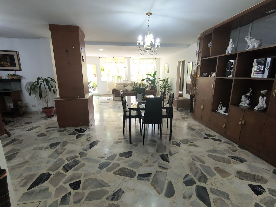Apartamento en Venta en Versalles, Cali